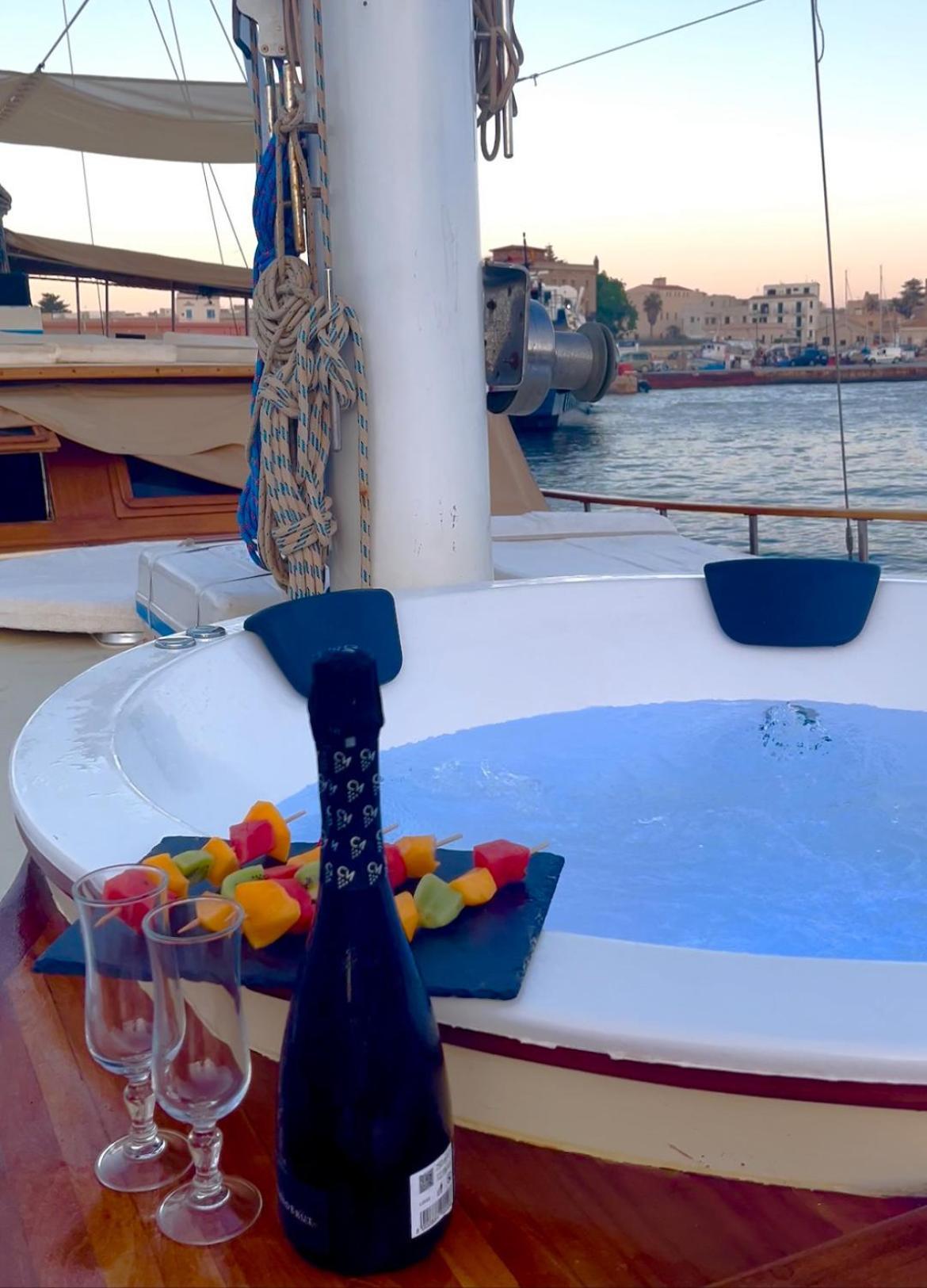 Sicily Sea Charter Hande Capo Galera Hotel Palermo Ngoại thất bức ảnh